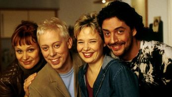 Anna-Lena Hemström, Cecilia Ljung, Reuben Sallmander, and Peter Settman in En ängels tålamod (2001)