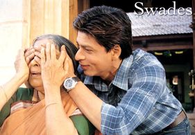 Shah Rukh Khan and Kishori Ballal in Swades (2004)