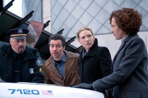 Kevin Corrigan, Anthony Harrison, Karin Konoval, and Anna Torv in Fringe (2008)