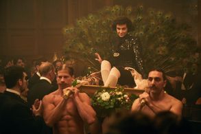 Aiysha Hart as Polaire in Colette