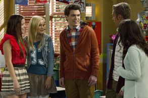 Olivia Holt, Austin North, Peyton Clark, Sarah Gilman, and Piper Curda in I Didn't Do It (2014)