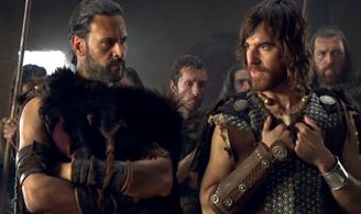 Roberto Enríquez and Alfonso Bassave in Hispania, la leyenda (2010)