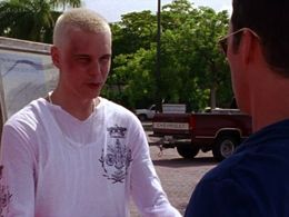 Jeffrey Donovan and Arturo Rossi in Burn Notice (2007)