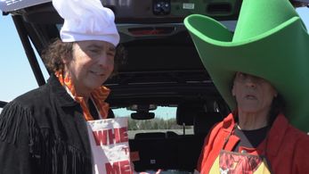 Paul Venier and Frank Modica in The Big Concert - The Gilbert Diaries (2023)