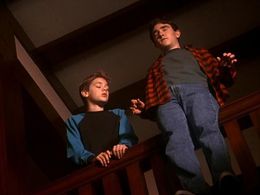 Calvin DeVault and Bradley Pierce in Profiler (1996)