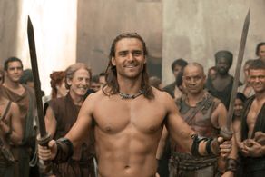 Temuera Morrison, Craig Walsh-Wrightson, and Dustin Clare in Spartacus: Gods of the Arena (2011)