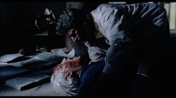 Fernando Almada and Roberto Cañedo in Grave Robbers (1989)