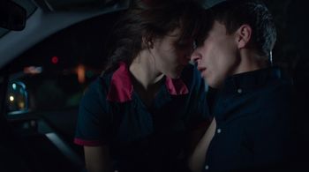 Keir Gilchrist and Aubrey Peeples in Heartthrob (2017)