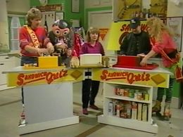 Andrea Arnold, Neil Buchanan, Chris Foreman, Sandi Toksvig, and Chris Sievey in No 73: Sit (1986)