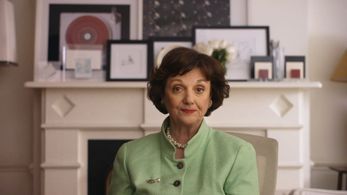 Sally Bedell Smith in Agnelli (2017)