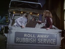 Pamela Sue Martin and Jean Rasey in The Hardy Boys/Nancy Drew Mysteries (1977)