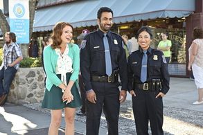 Aubrey Dollar, Liza Lapira, and Kal Penn in Battle Creek (2015)