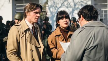 Pelle Heikkilä and Aksa Korttila in Invisible Heroes (2019)