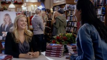 Alisson Amigo and Eloise Mumford in Just in Time for Christmas (2015)