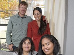 Chip Gaines and Joanna Gaines in Fixer Upper (2013)