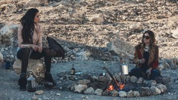 'Deserted' Kelly Branigan, Dana Rosendorff