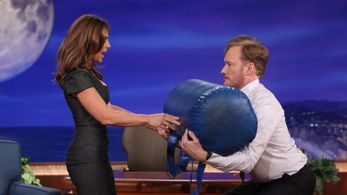 Conan O'Brien and Jillian Michaels in Conan (2010)