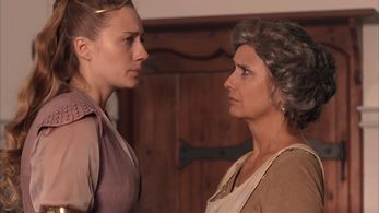 Veronika Freimanová and Natalia Germani in Princess cursed in Time (2020)