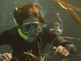 Petra Yared and Zbych Trofimiuk in Sky Trackers (1994)