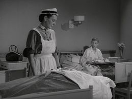 Bibi Andersson, Eva Dahlbeck, and Barbro Hiort af Ornäs in Brink of Life (1958)