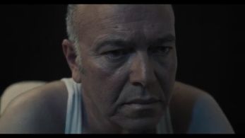 Carlos Acosta-Milian in Manteniendo la distancia (2022)