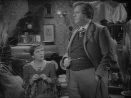 Frank Pettingell and Diana Wynyard in Gaslight (1940)