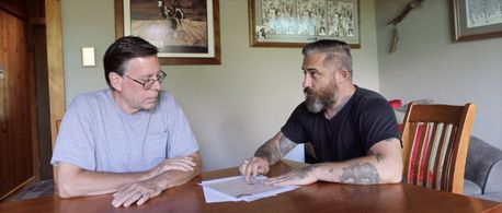 Bob Lazar and Jeremy Kenyon Lockyer Corbell in Bob Lazar: Area 51 & Flying Saucers (2018)