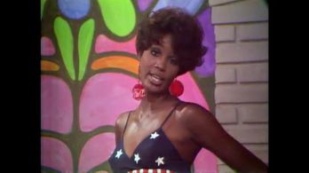 Teresa Graves in Rowan & Martin's Laugh-In (1967)