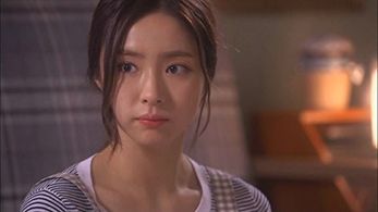 Shin Se-Kyung in The Girl Who Sees Smells (2015)