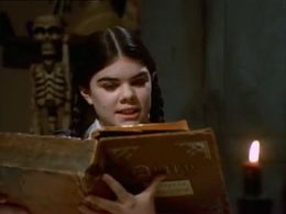 Nicole Fugere in The New Addams Family (1998)