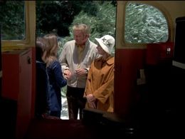 Susan Dey, David Cassidy, Shirley Jones, and Dave Madden in The Partridge Family (1970)