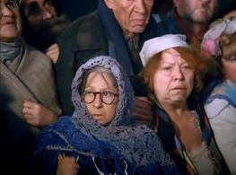 Liya Akhedzhakova and Zinaida Kulakova in The Promised Heaven (1991)