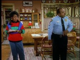 Reginald VelJohnson and Jo Marie Payton in Family Matters (1989)