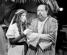 Vladimír Krska and Vlasta Zehrová in Hadac od Saidovy zahrady (1980)