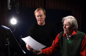 Peter O'Toole and Brad Bird in Ratatouille (2007)