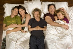 Oliver Hudson, David Spade, Bianca Kajlich, Megyn Price, and Patrick Warburton in Rules of Engagement (2007)