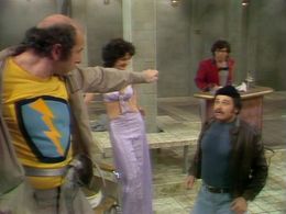 Herb Edelman, Peter Kastner, Shirley Kirkes Mar, and Art Metrano in Steambath (1973)