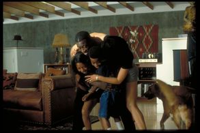 Wesley Snipes, Ming-Na Wen, Marcus T. Paulk, and Natalie Trott in One Night Stand (1997)