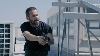 Guri Alfi in Black Space (2020)