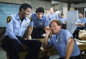 Charles Haid, Ed Marinaro, Dick Sondergaard, Michael Warren, and Michael J. Grayson in Hill Street Blues (1981)