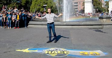 Phil Keoghan in The Amazing Race (2001)