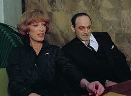 Valentin Gaft and Yekaterina Vasilyeva in Magicians (1982)