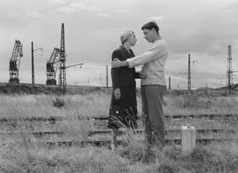 Silvia Monfort and Philippe Noiret in La Pointe Courte (1955)