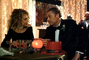 Dyan Cannon and Joseph Bologna in Boynton Beach Club (2005)