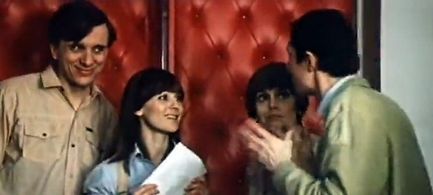 Nina Agapova, Evgeniy Steblov, Natalya Varley, and Igor Yasulovich in I Don't Want to Be a Grown-Up (1983)