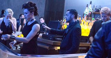 John Griffin as Tony, Trevor Donovan as Dale, Greer Grammer as Katie and Lindsey McKeon as Nikki in the pilot episode of