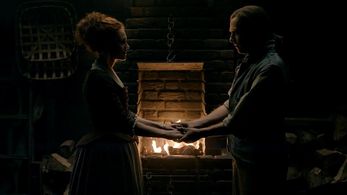 Richard Rankin and Sophie Skelton in Outlander (2014)