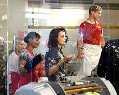 David Matásek, Jana Svandová, Lenka Vlasáková, and Jana Stryková in How to Shake Off a Bride (2016)