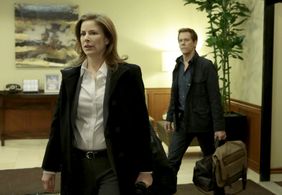 Kevin Bacon and Diane Neal in The Following (2013)