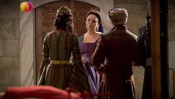 Sema Kecik and Filiz Ahmet in The Magnificent Century (2011)
